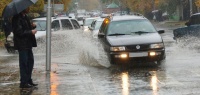 4 опасных ошибки водителя при езде в дождь
