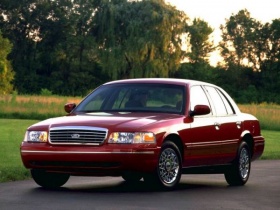 Ford Crown Victoria фото