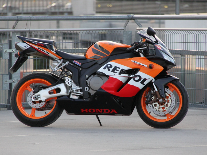 Honda cbr1000rr технические характеристики