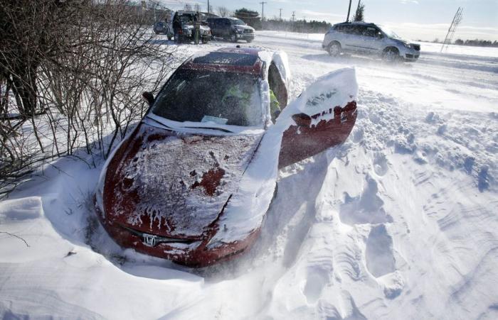 авто в снегу