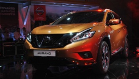 Nissan Murano: Новый, улетный, с двойным гражданством и питерской пропиской